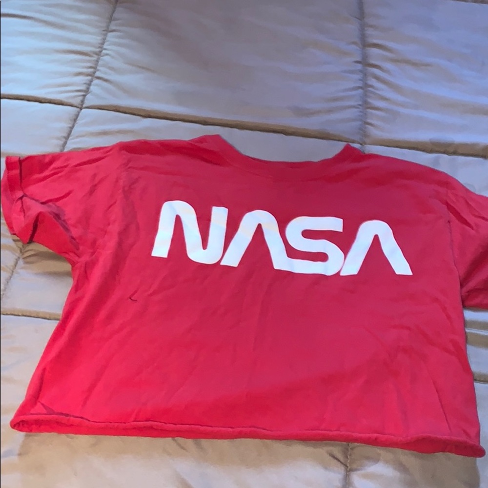 BRAND NEW ! RED SHIRT